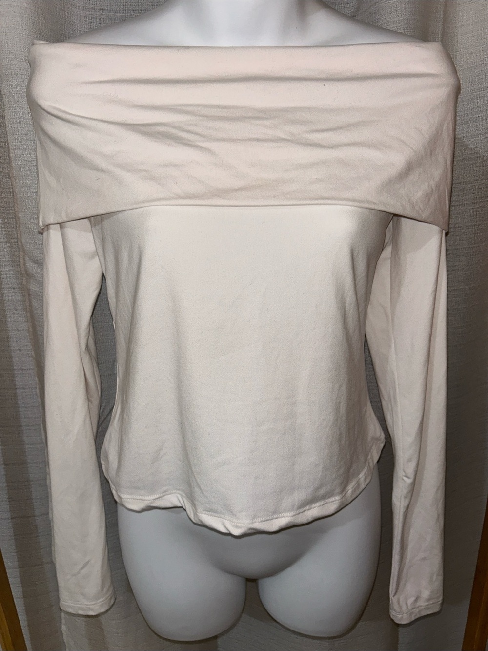 H&M Cream Off-Shoulder Long Sleeve Top